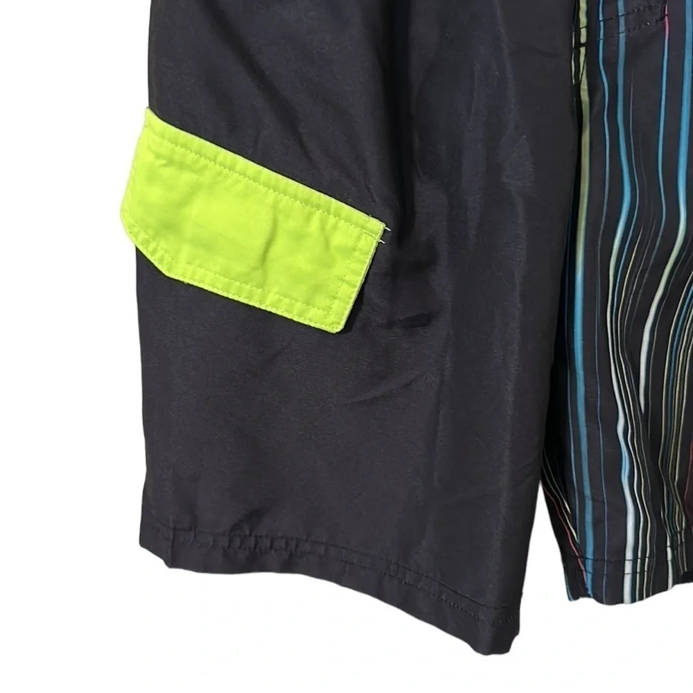 CAT & Jack Boy’s Black Multicolor Stripe Boys Swim Trunks Size M‎
